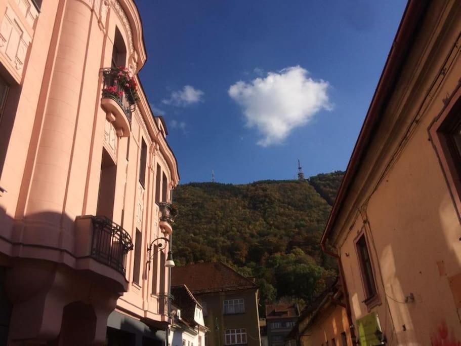 Vista In The Heart Of The Old Center * Braşov
