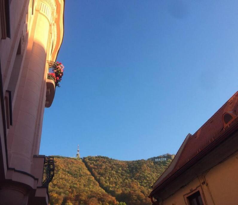 Vista In The Heart Of The Old Center Braşov